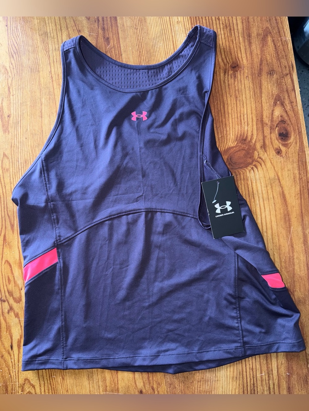 Women’s UA Mesh Tank NWT